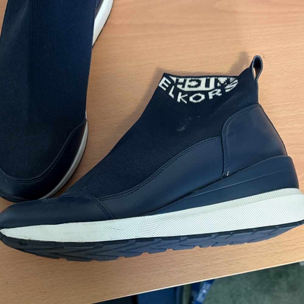 Micheal Kors Navy Blue Slip-On Sneakers